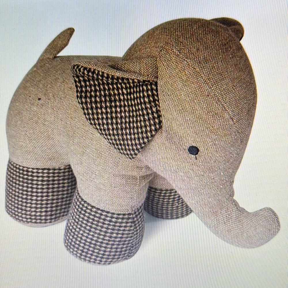 NWT Elements Decorative Elephant Door Stopper